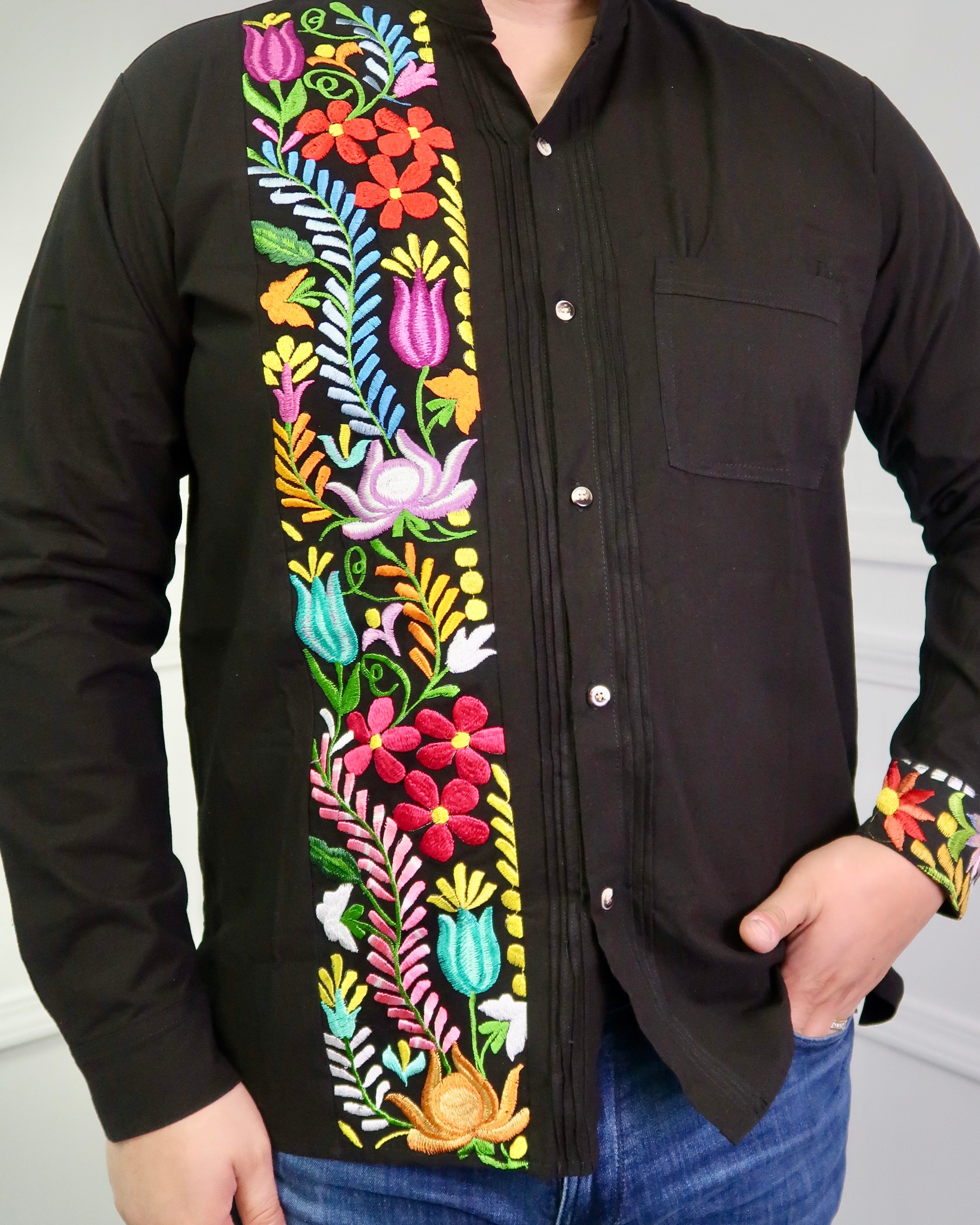 VALENTIN LONG SLEEVE GUAYABERA COLORFUL – Guaraxez