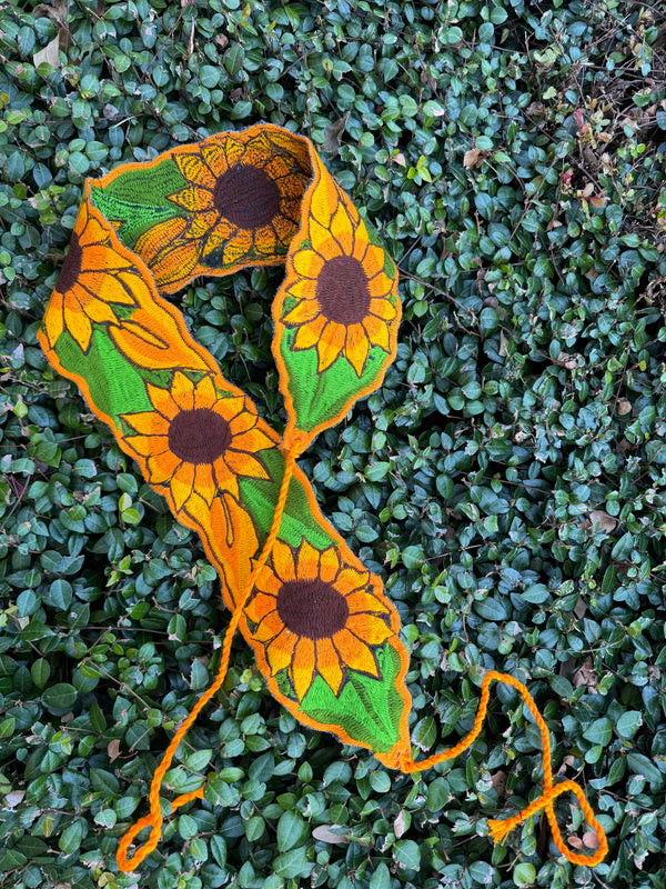 Sunflower embroidery belt