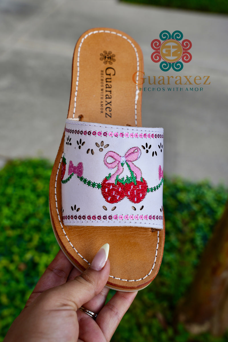 Fresita Coquette White Sandals