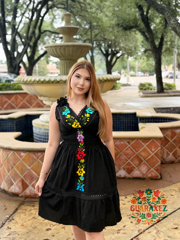 【tricotCOMMEdesGARÇONS】Embroidered dress Noemi Embroidery Dress – Guaraxez