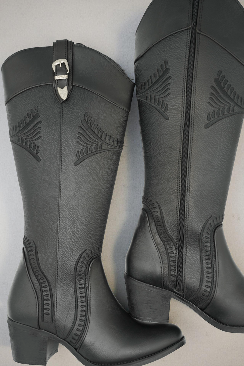 Bota Larga Bordada (892)