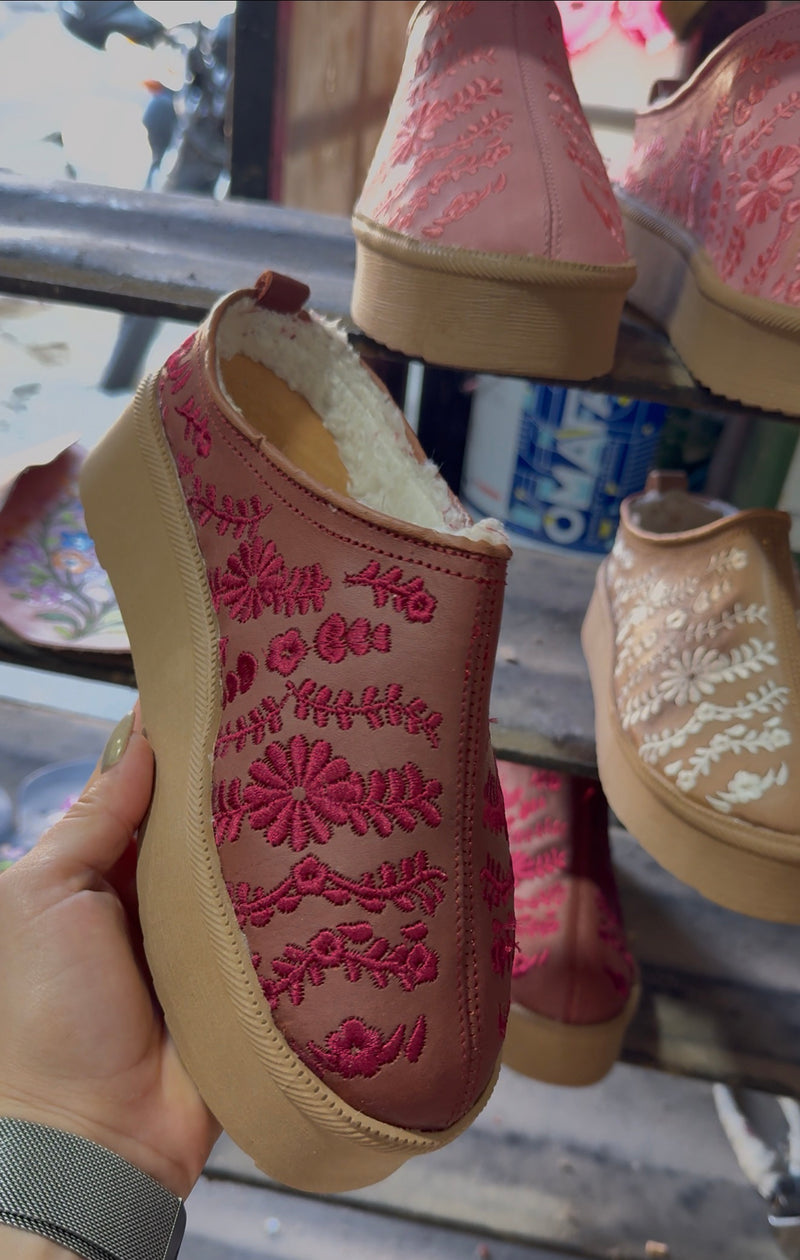 Artesanal Embroidery Suede Boots