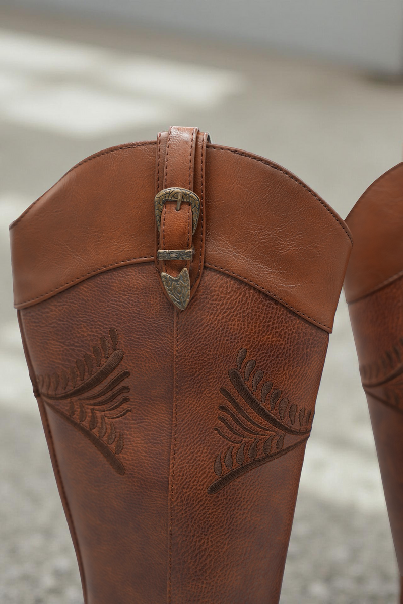 Bota Larga Bordada (892)