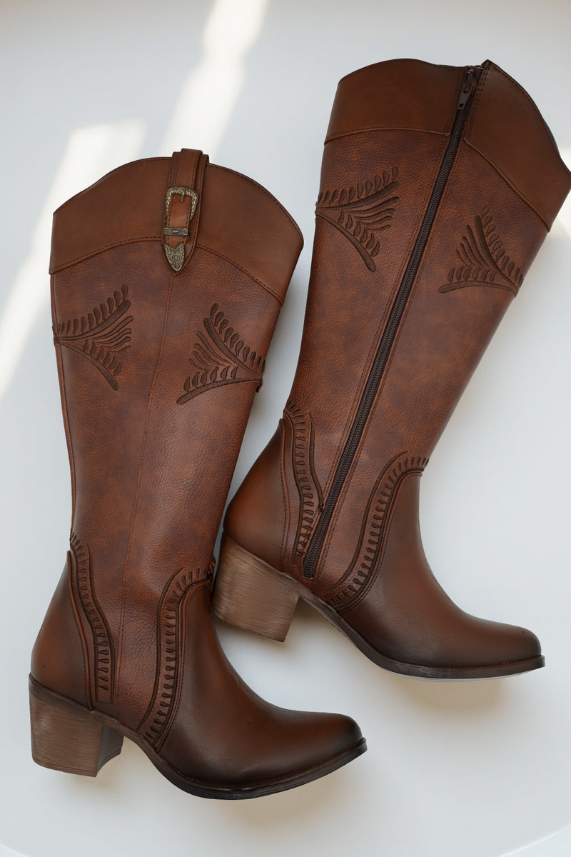 Bota Larga Bordada (892)