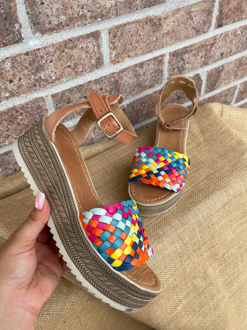Zulia Colorful Wedges