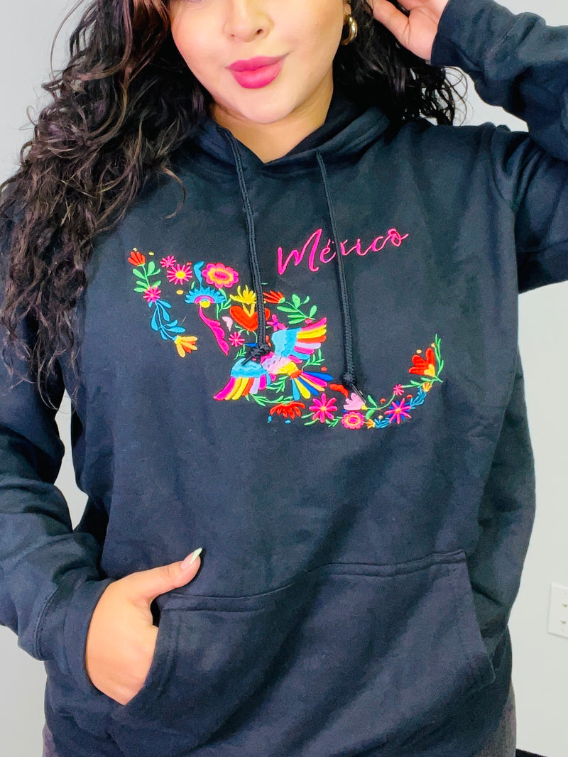MEXICO BLACK SWEATER