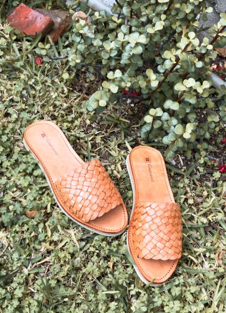 Nakawé Leather Sandals